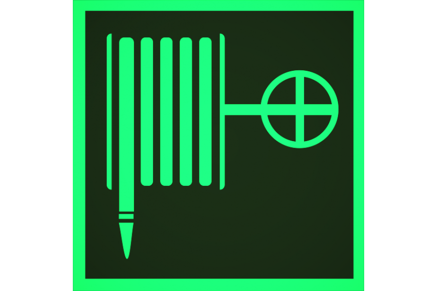 Знак F02 Пожарный кран на светонакопительной пленке 100x100